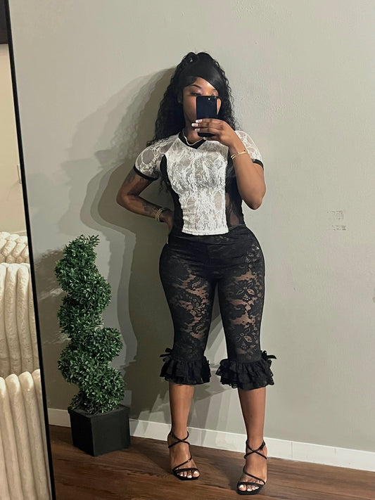 Bow lace : Capri set